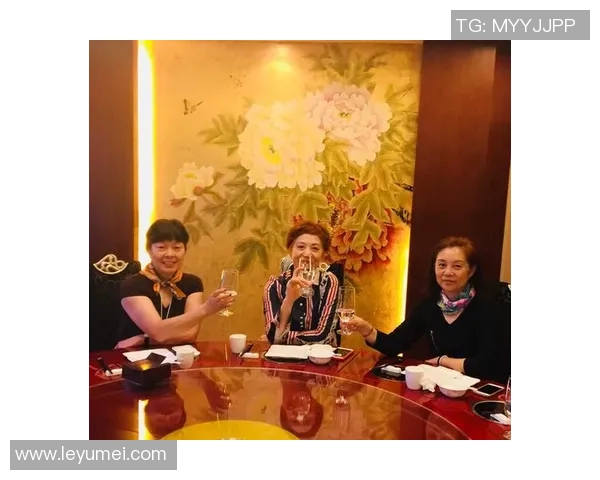 南部鲨鱼与南方哈士奇的奇妙对决与友谊之旅