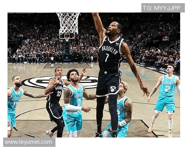 篮网与活塞激战正酣现场直播全程回顾与精彩瞬间分析